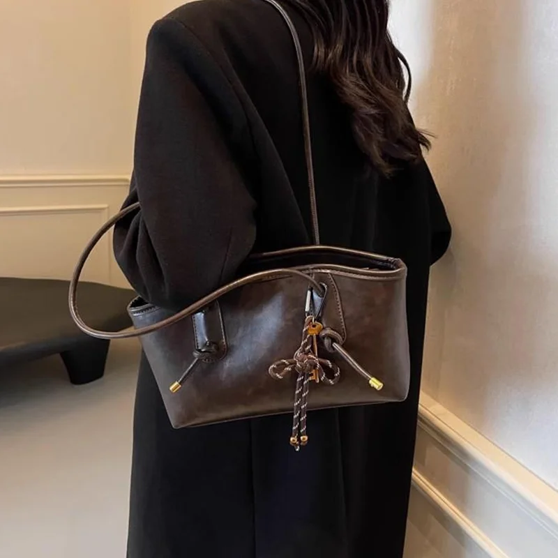 👝Women's Elegant Solid Color Large Capacity Shoulder Bag