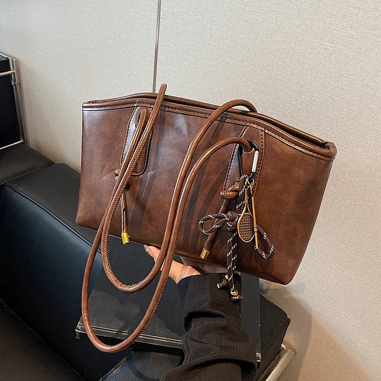 👝Women's Elegant Solid Color Large Capacity Shoulder Bag